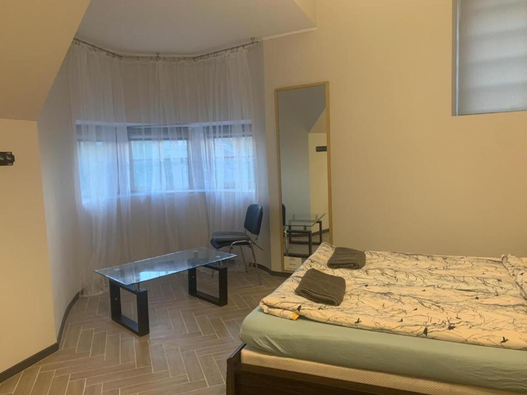 Rotermanni Near Harbor 4 Floor Albergue Talin